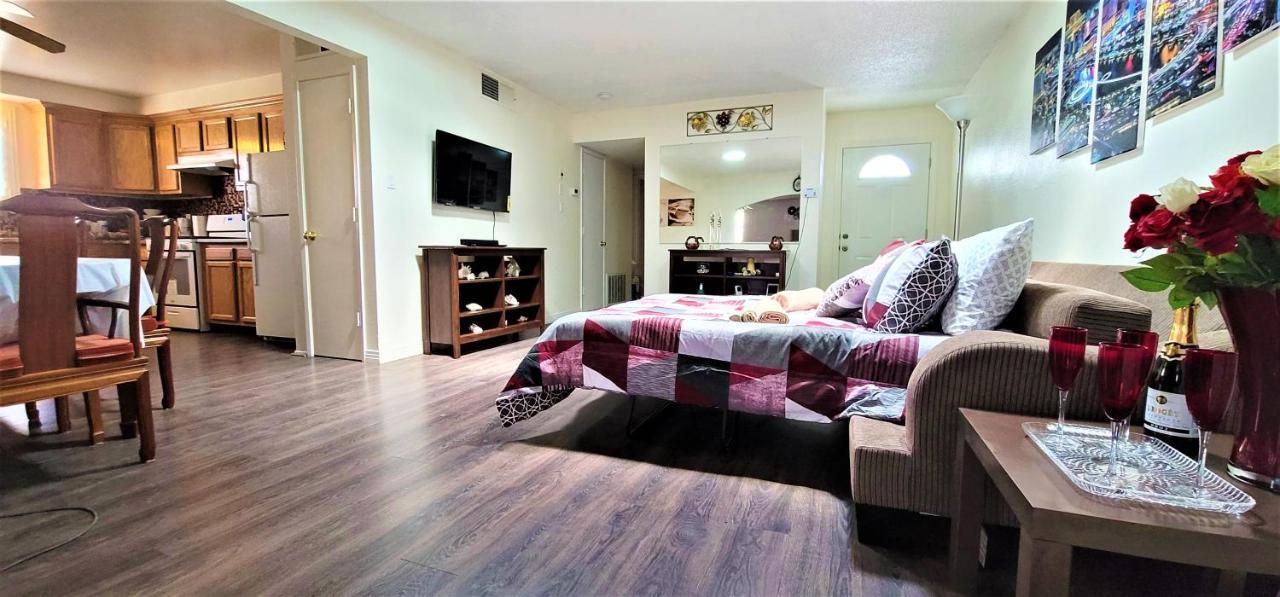 Vacation Home 3.5 Mi To Strip/Dt/Outlt Up To 8 Gst Las Vegas Luaran gambar