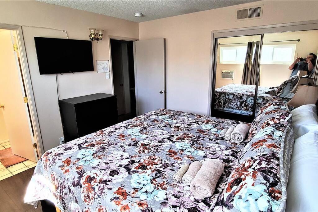 Vacation Home 3.5 Mi To Strip/Dt/Outlt Up To 8 Gst Las Vegas Luaran gambar